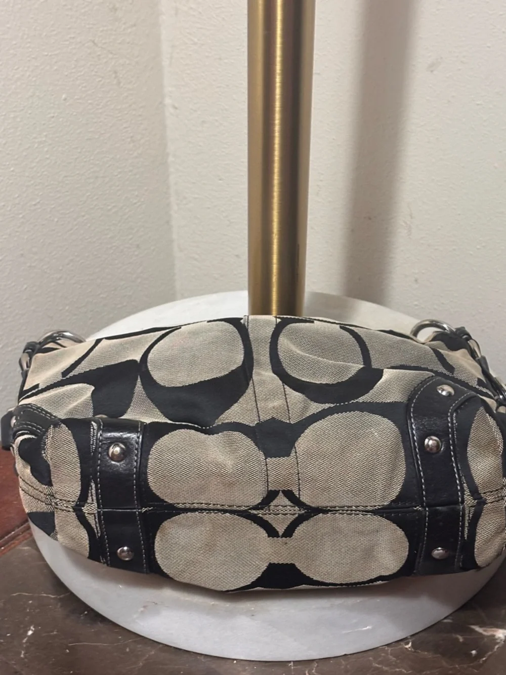 Coach - Picture 4 of 6
